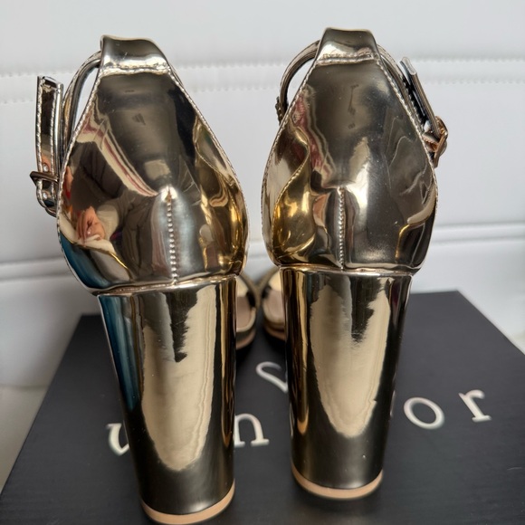 Windsor Gold Rhinestone Block Heel Sandals Size 6.5 NWT Glam Ankle Strap Heels - Picture 10 of 10